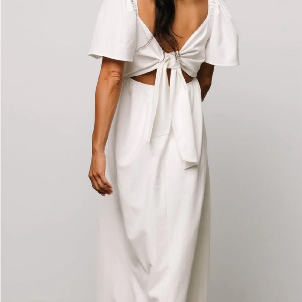 White dress - Picture 4 of 4